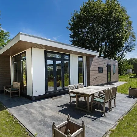 Holiday home Stijlvol 4-persoons In Betuwe, *