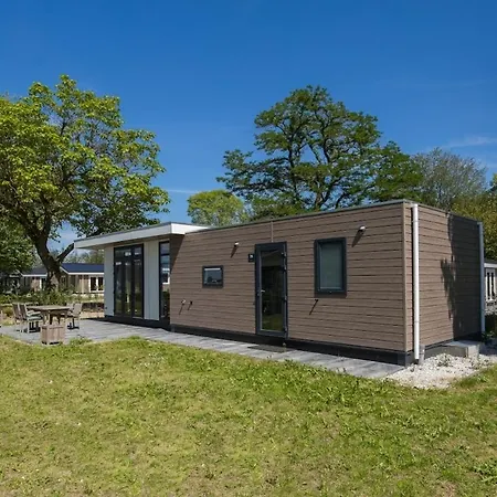 Stijlvol 4-persoons In Betuwe, Holiday home Zennewijnen