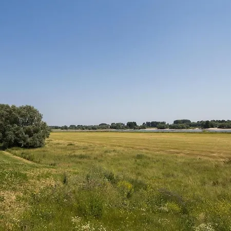 Stijlvol 4-persoons In Betuwe,